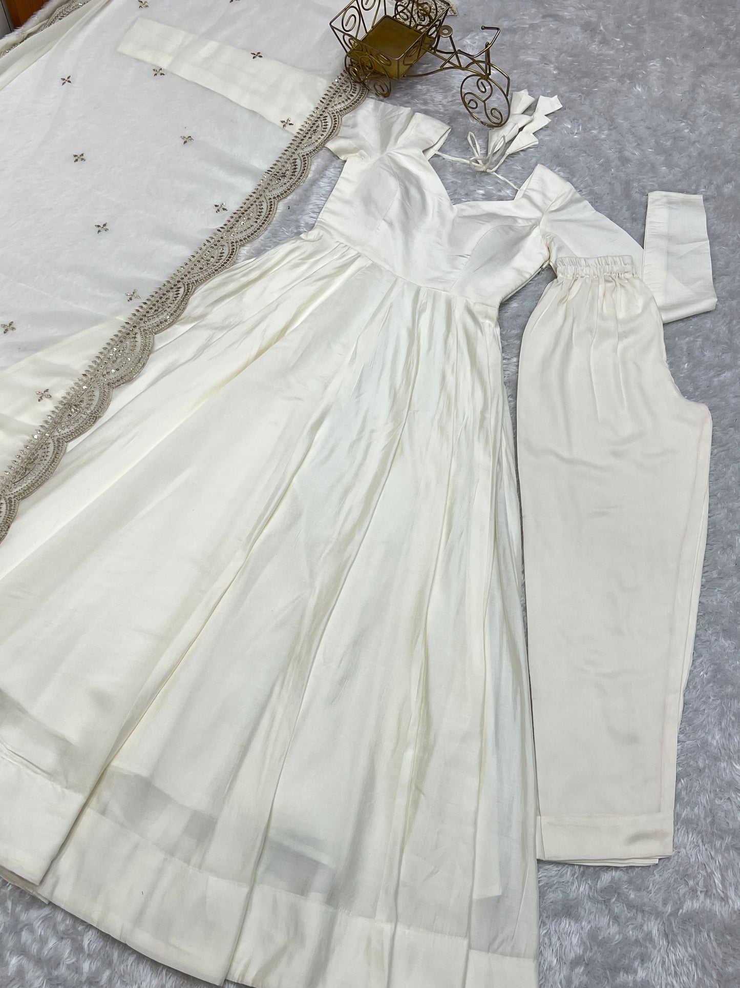 Exquisite Pure Romansilk Chanderi Designer Anarkali Pant Suit - Ethnicwish