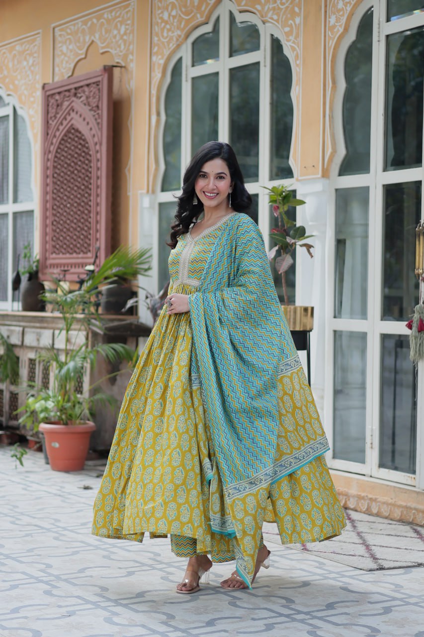 Arresting Pure Cotton 3-Piece Suit Set