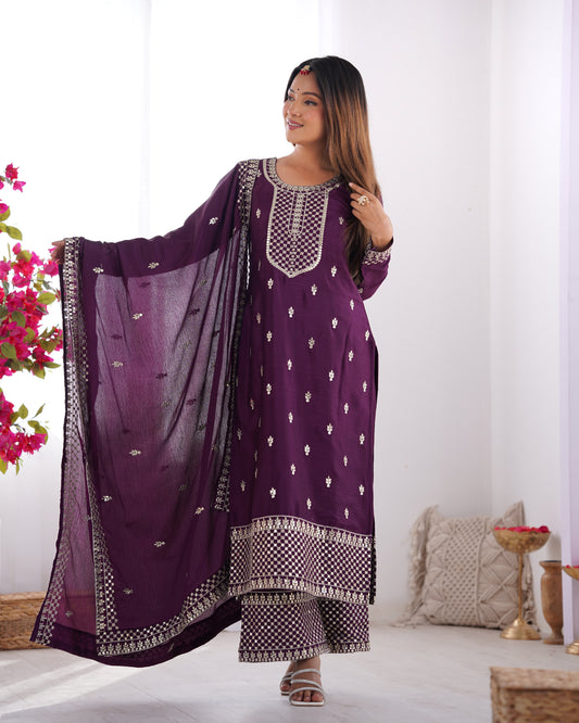Elegant Embroidered Chinon Silk Kurta Set – A Touch of Royalty