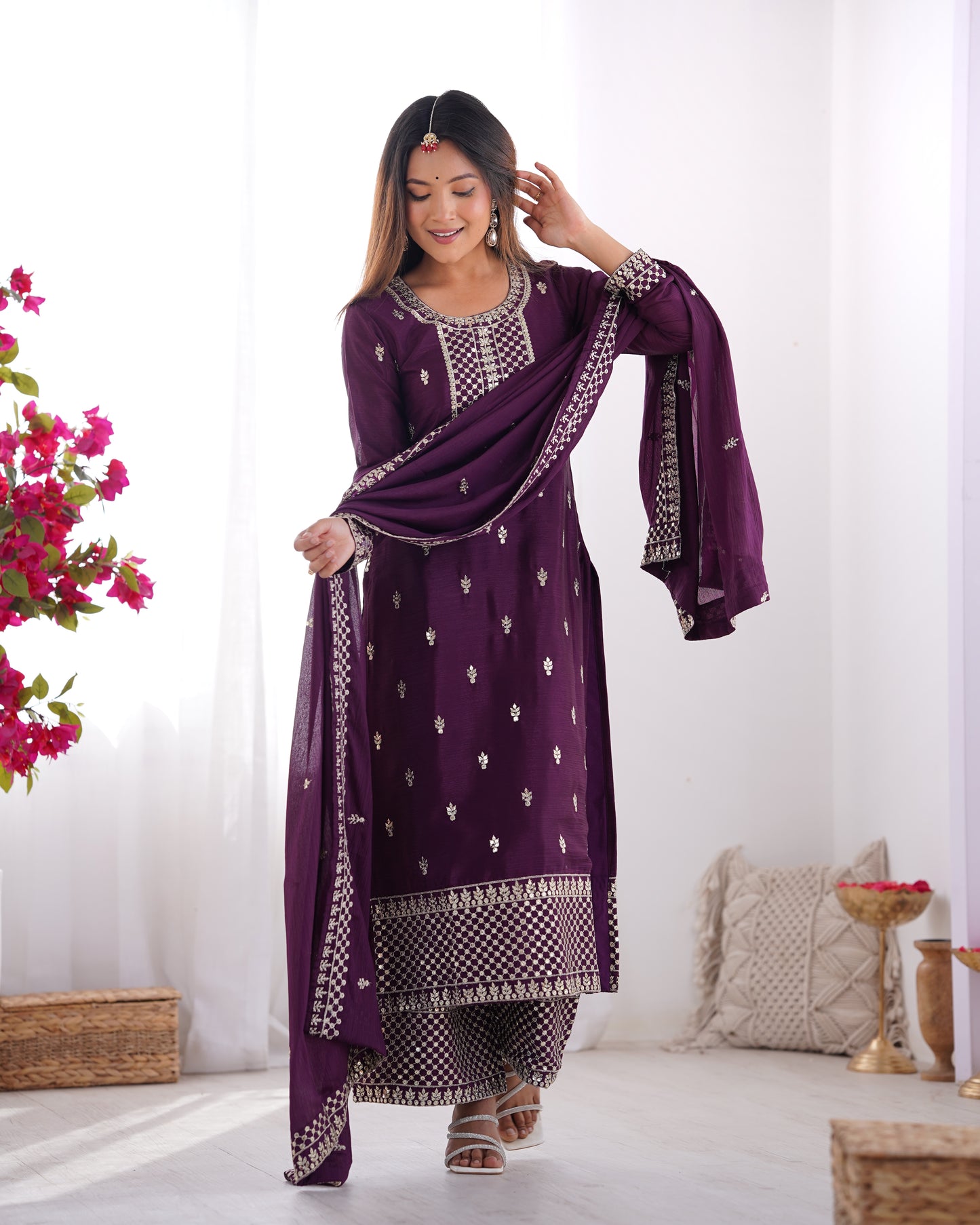 Elegant Embroidered Chinon Silk Kurta Set – A Touch of Royalty