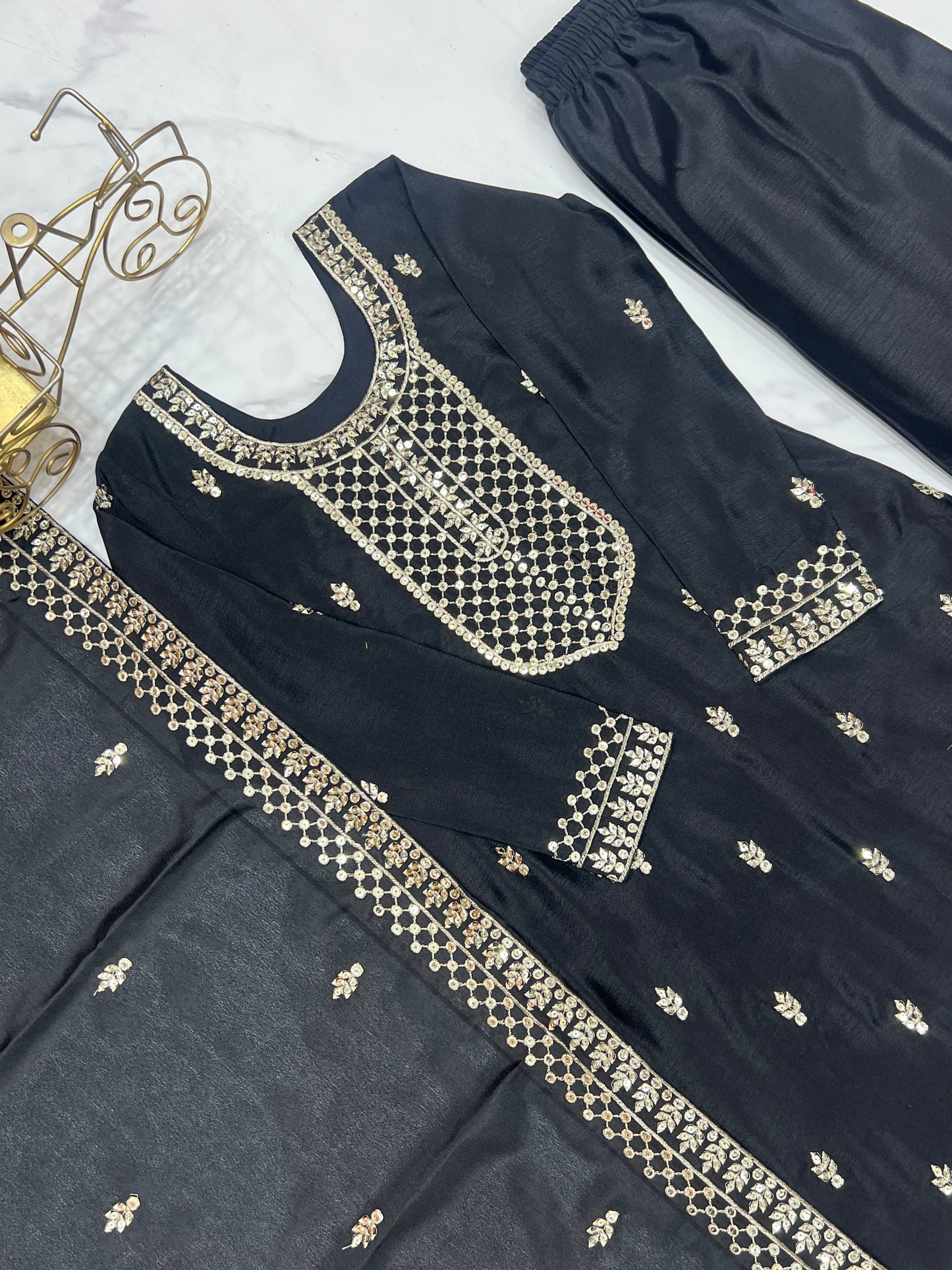 Elegant Embroidered Chinon Silk Kurta Set – A Touch of Royalty