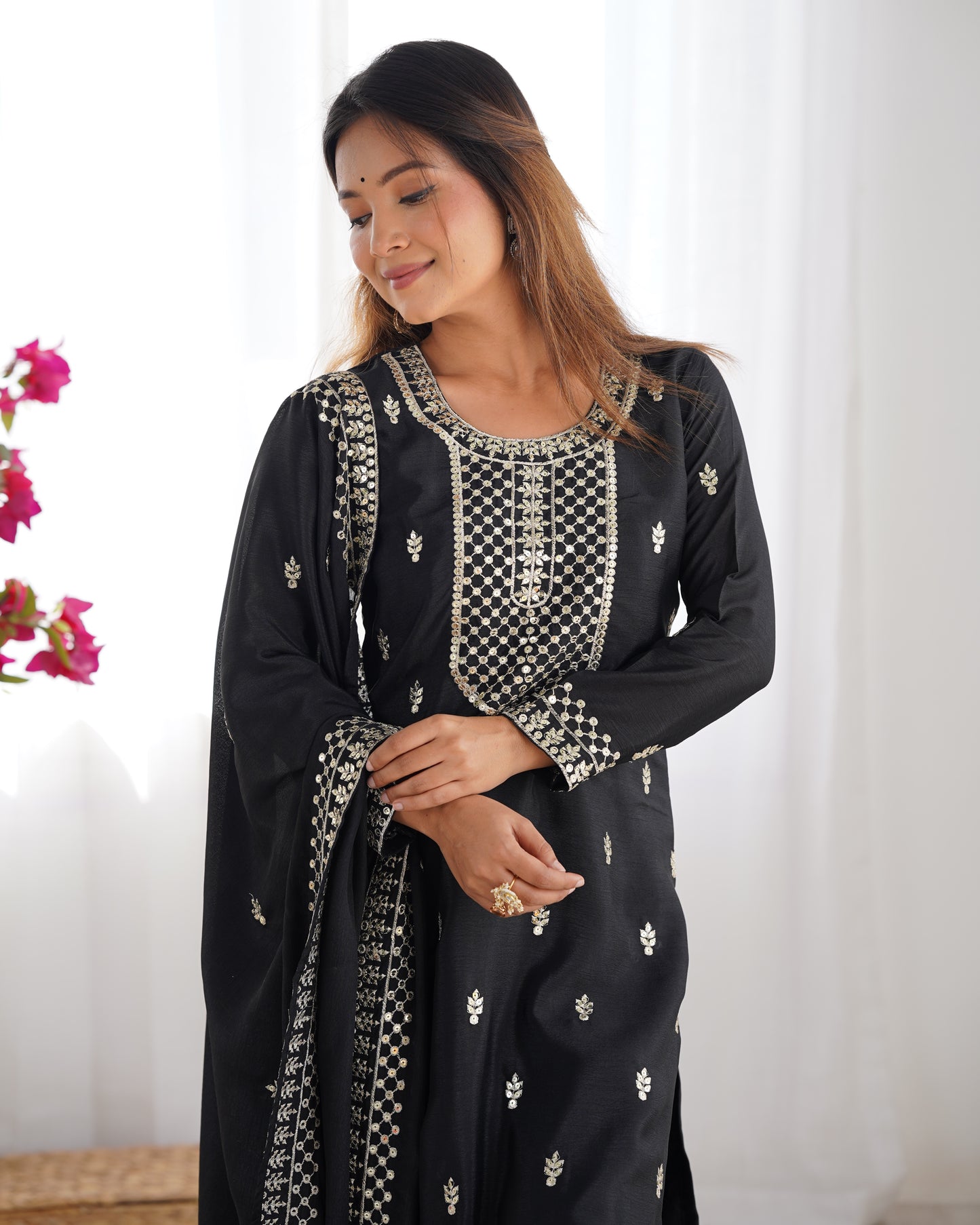 Elegant Embroidered Chinon Silk Kurta Set – A Touch of Royalty