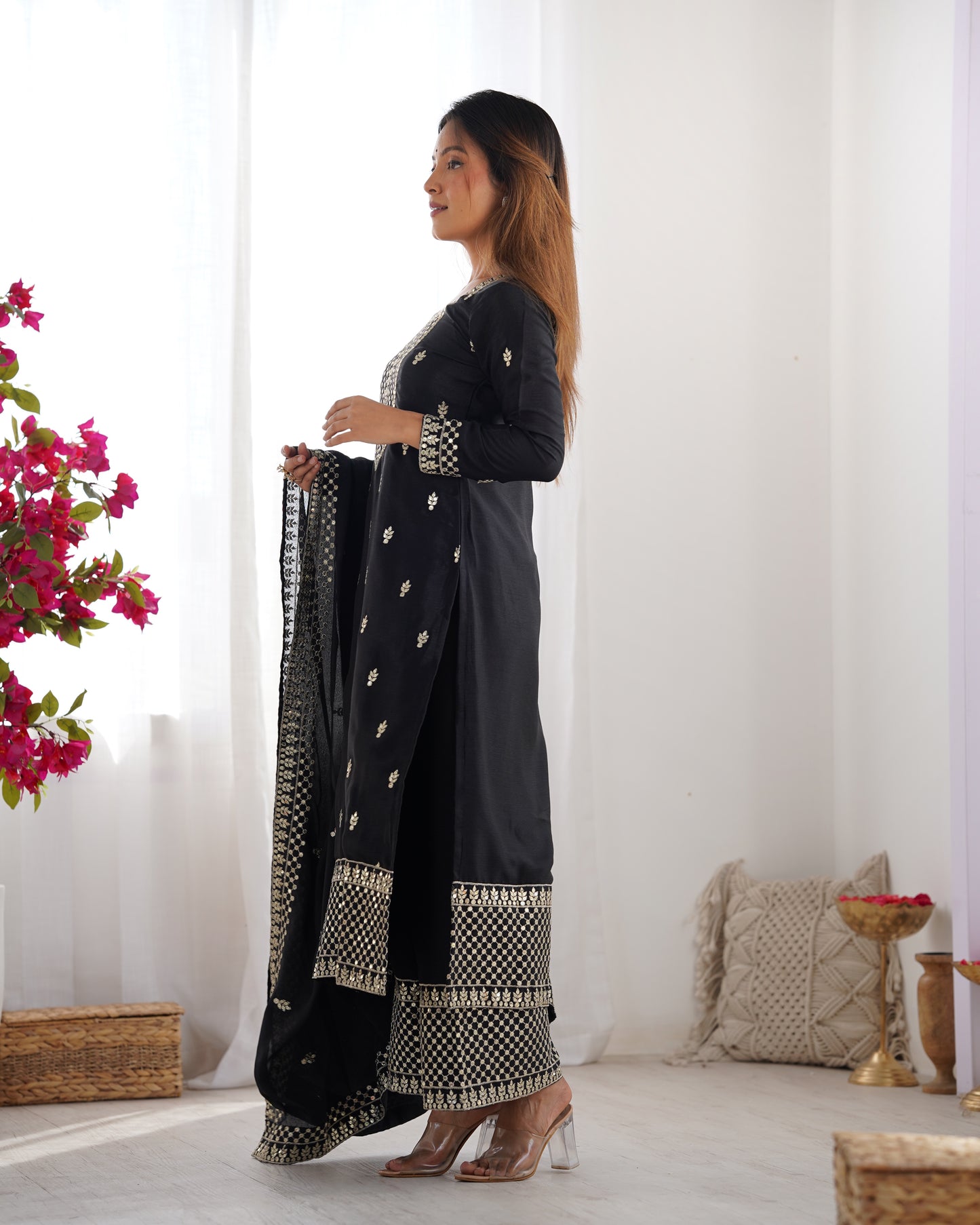 Elegant Embroidered Chinon Silk Kurta Set – A Touch of Royalty