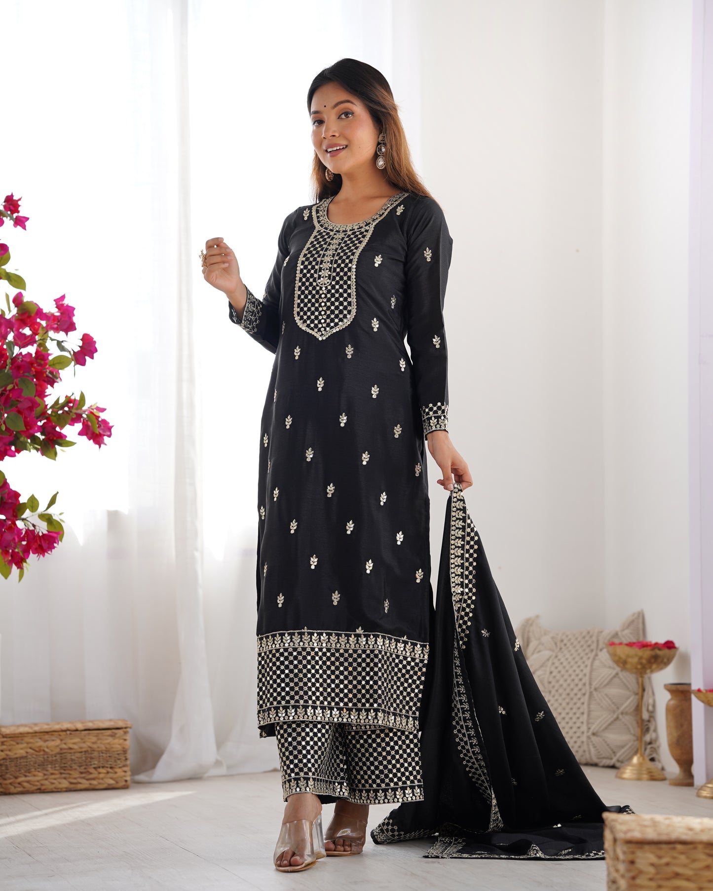 Elegant Embroidered Chinon Silk Kurta Set – A Touch of Royalty