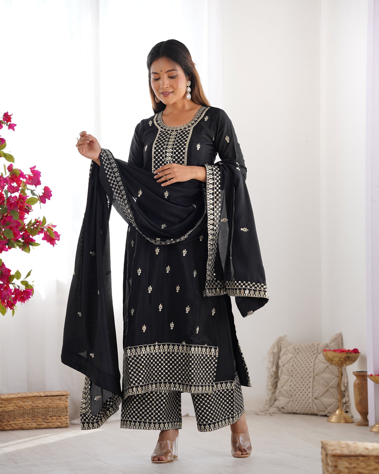 Elegant Embroidered Chinon Silk Kurta Set – A Touch of Royalty