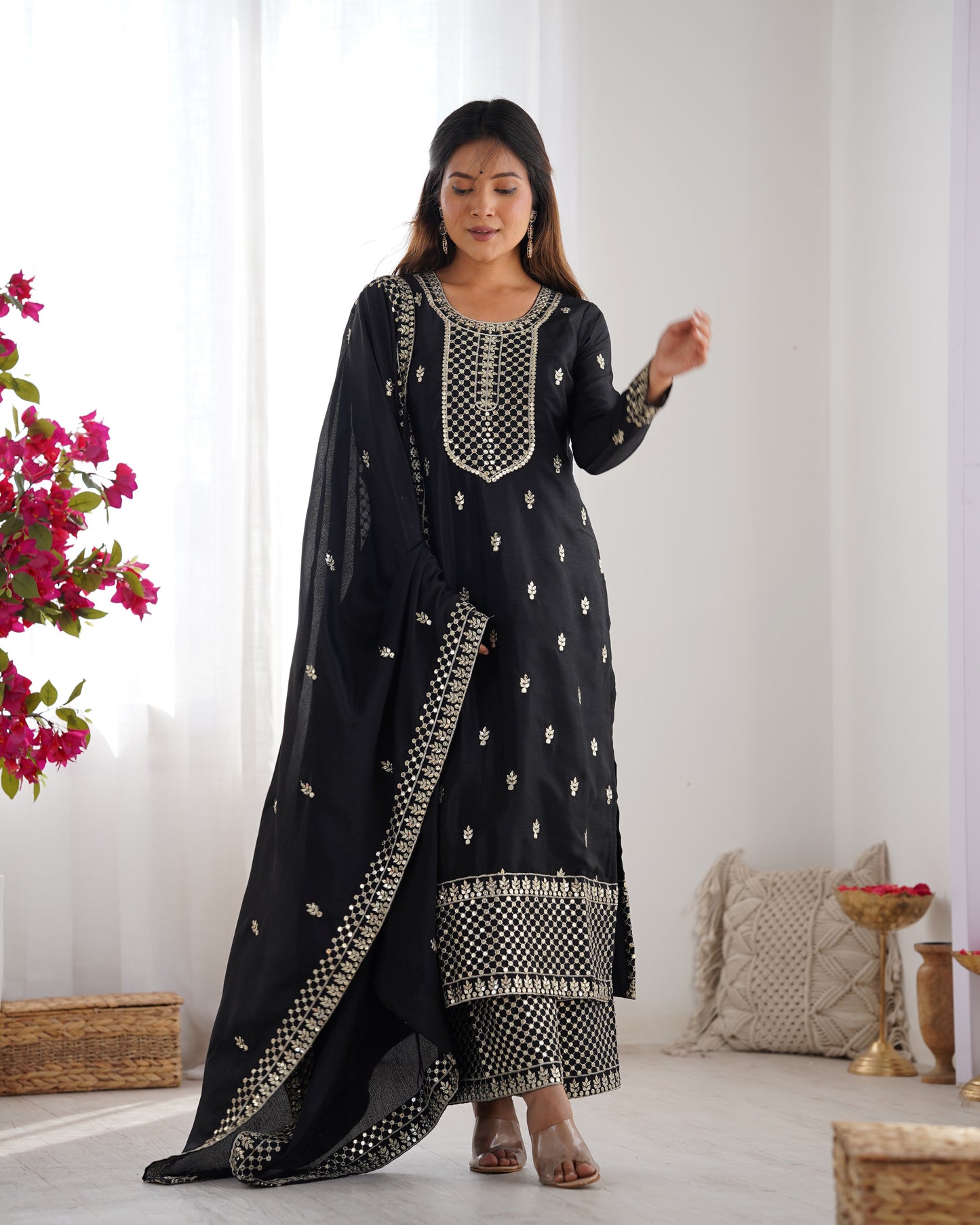 Elegant Embroidered Chinon Silk Kurta Set – A Touch of Royalty