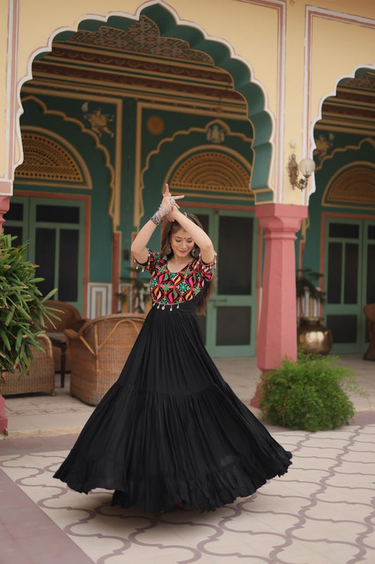 Elegant Black Rayon Gown with Kutchi Gamthi & Kodi Work – 10 Meter Flair