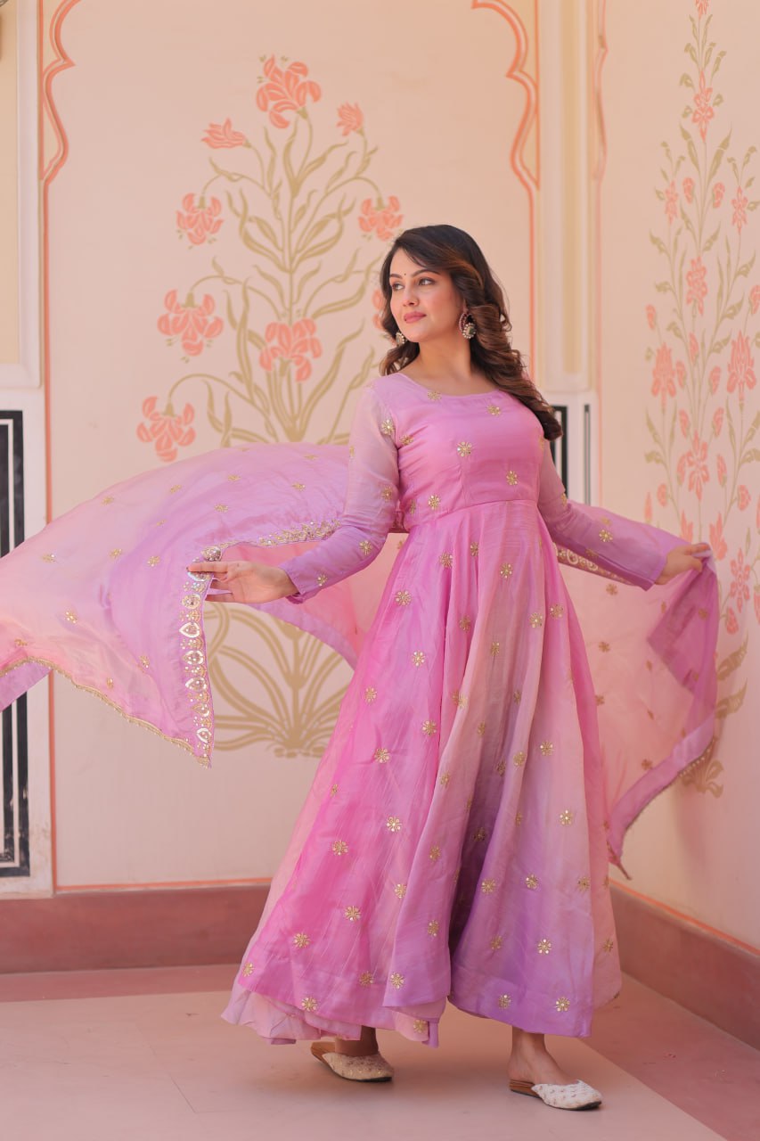 Premium Pedding Gold Organza Gown Set with Rich Sequins & Zari Work – 8 Mtr Umbrella Flair