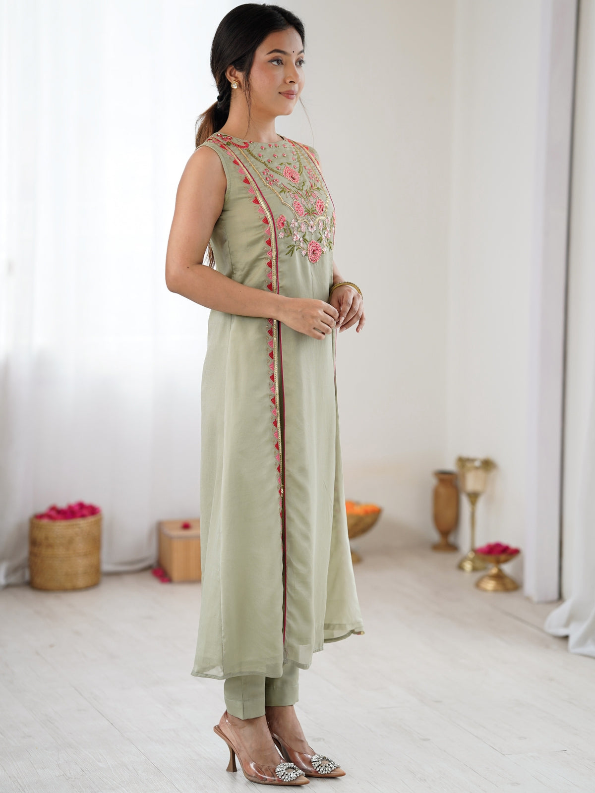 Green Embroidered Straight Kurta Set with Pink Floral Work