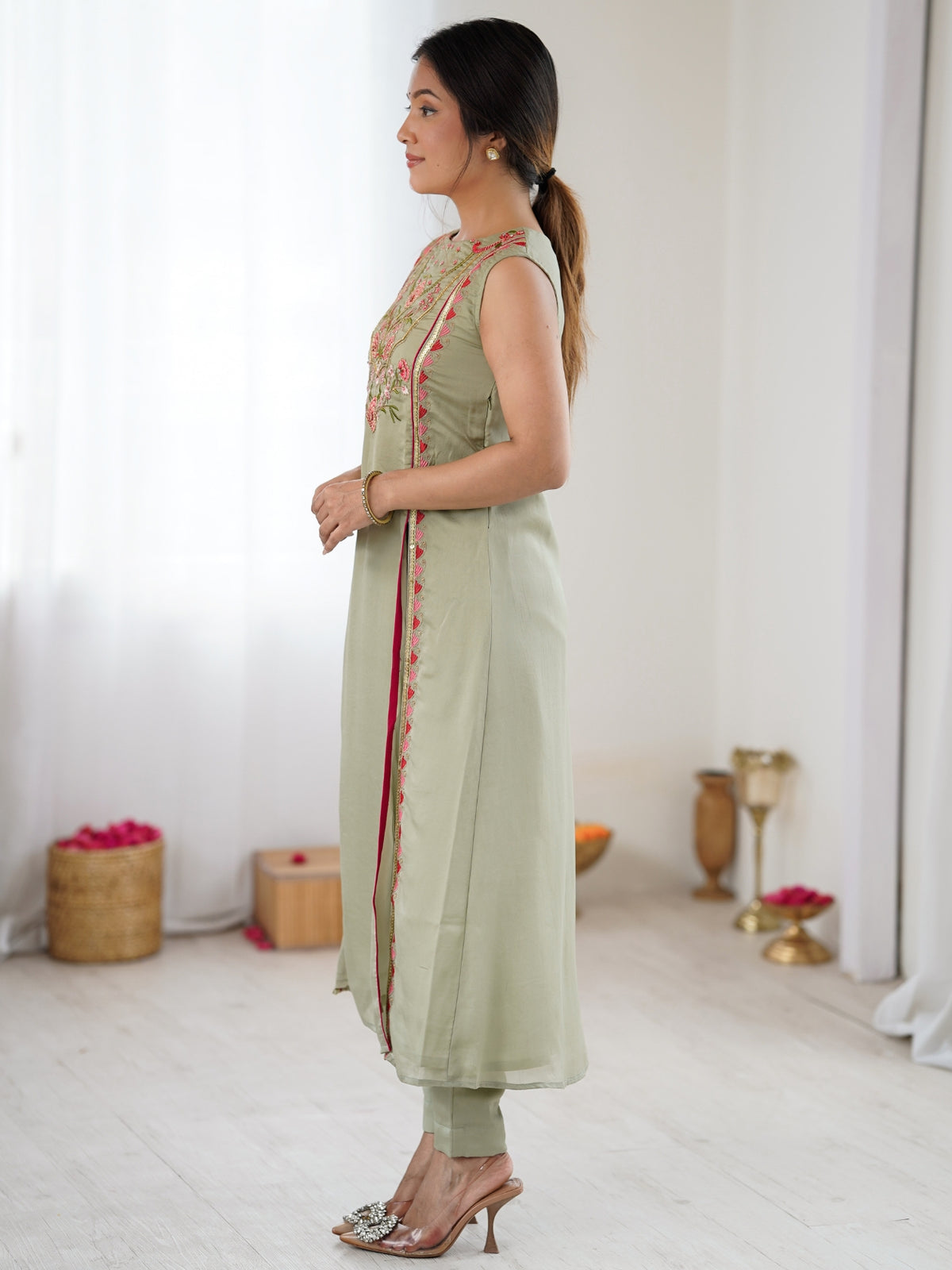 Green Embroidered Straight Kurta Set with Pink Floral Work