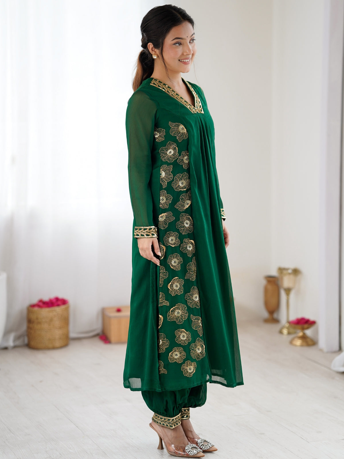 Emerald Green Embroidered Kurta Pant Set for Women