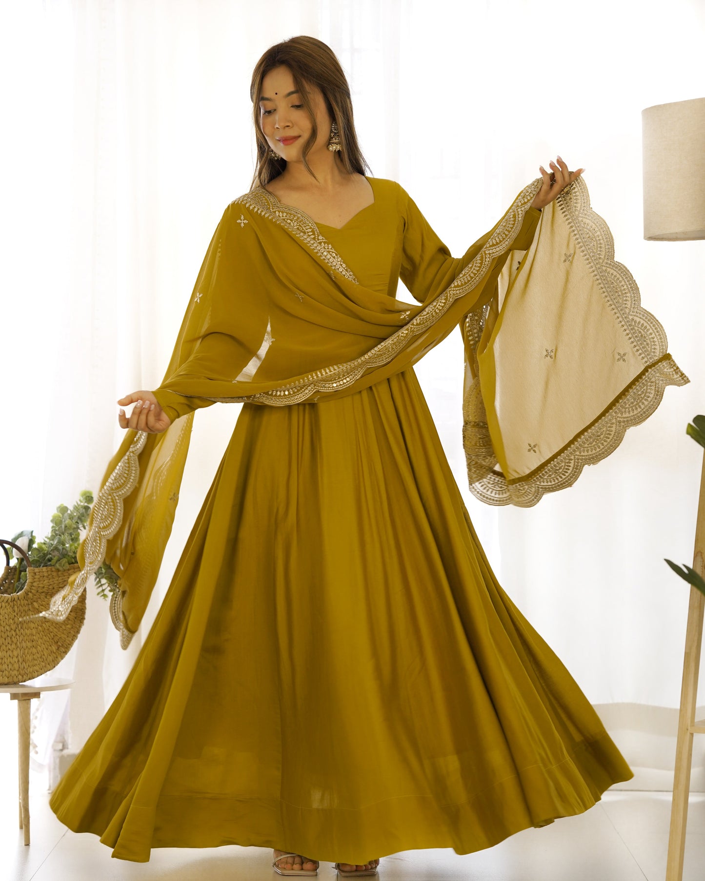 Exquisite Pure Romansilk Chanderi Designer Anarkali Pant Suit - Ethnicwish