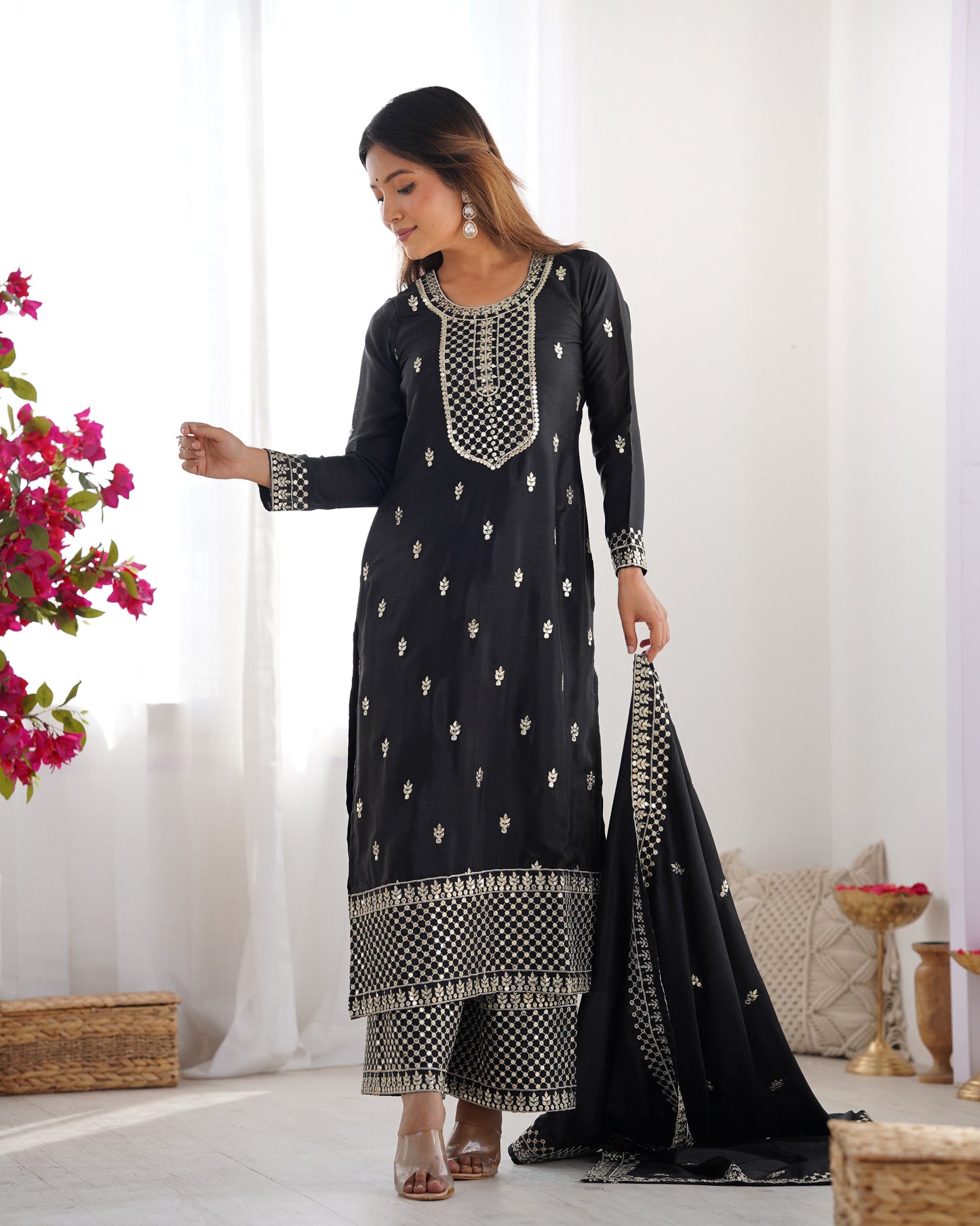 Elegant Embroidered Chinon Silk Kurta Set – A Touch of Royalty