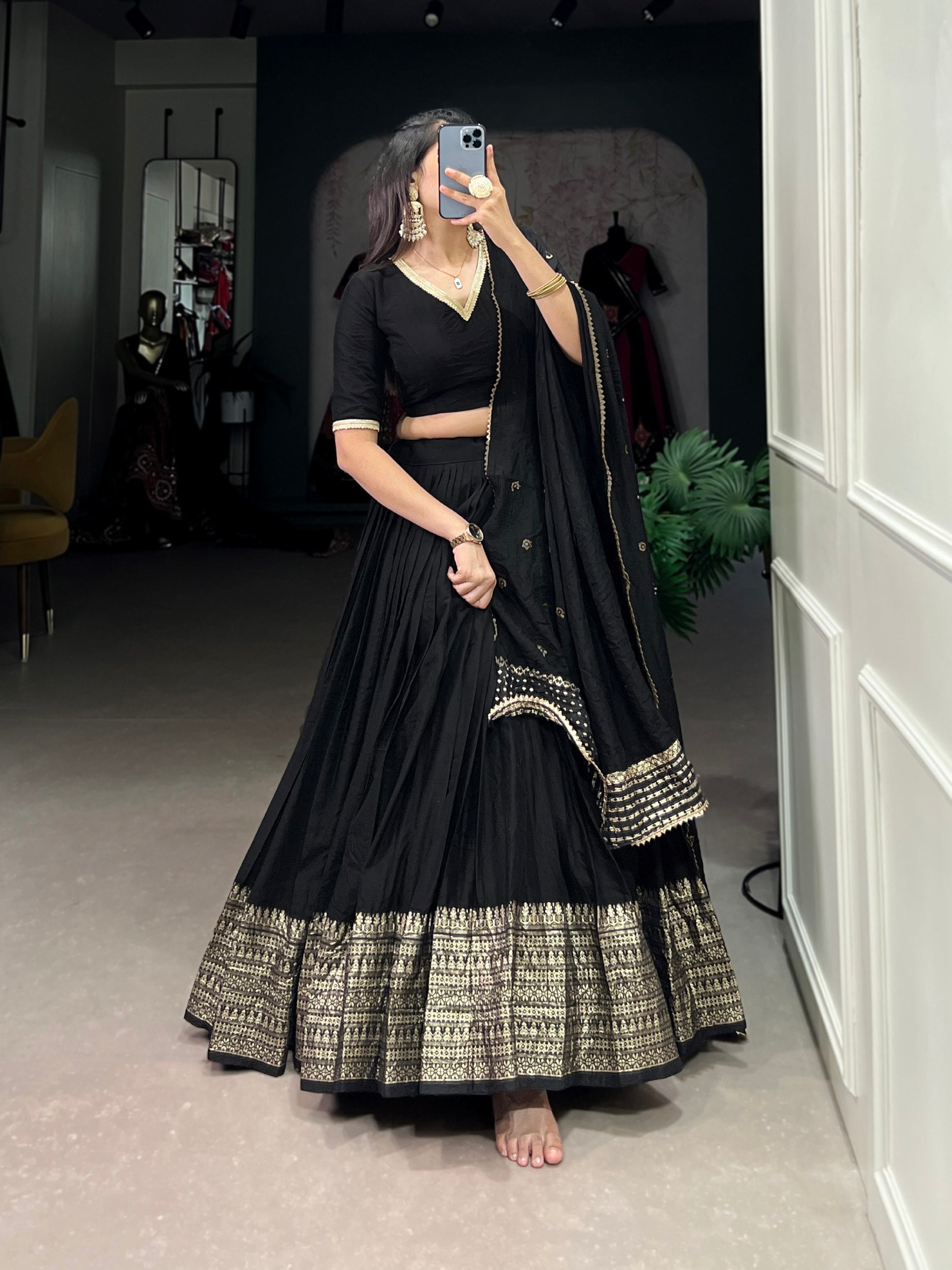 Resplendent Pure Chanderi Silk Zari Weaving Worked Lehenga Choli - Ethnicwish