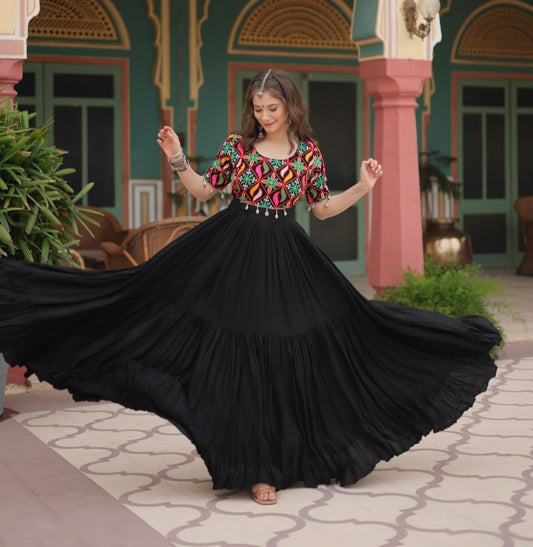 Elegant Black Rayon Gown with Kutchi Gamthi & Kodi Work – 10 Meter Flair