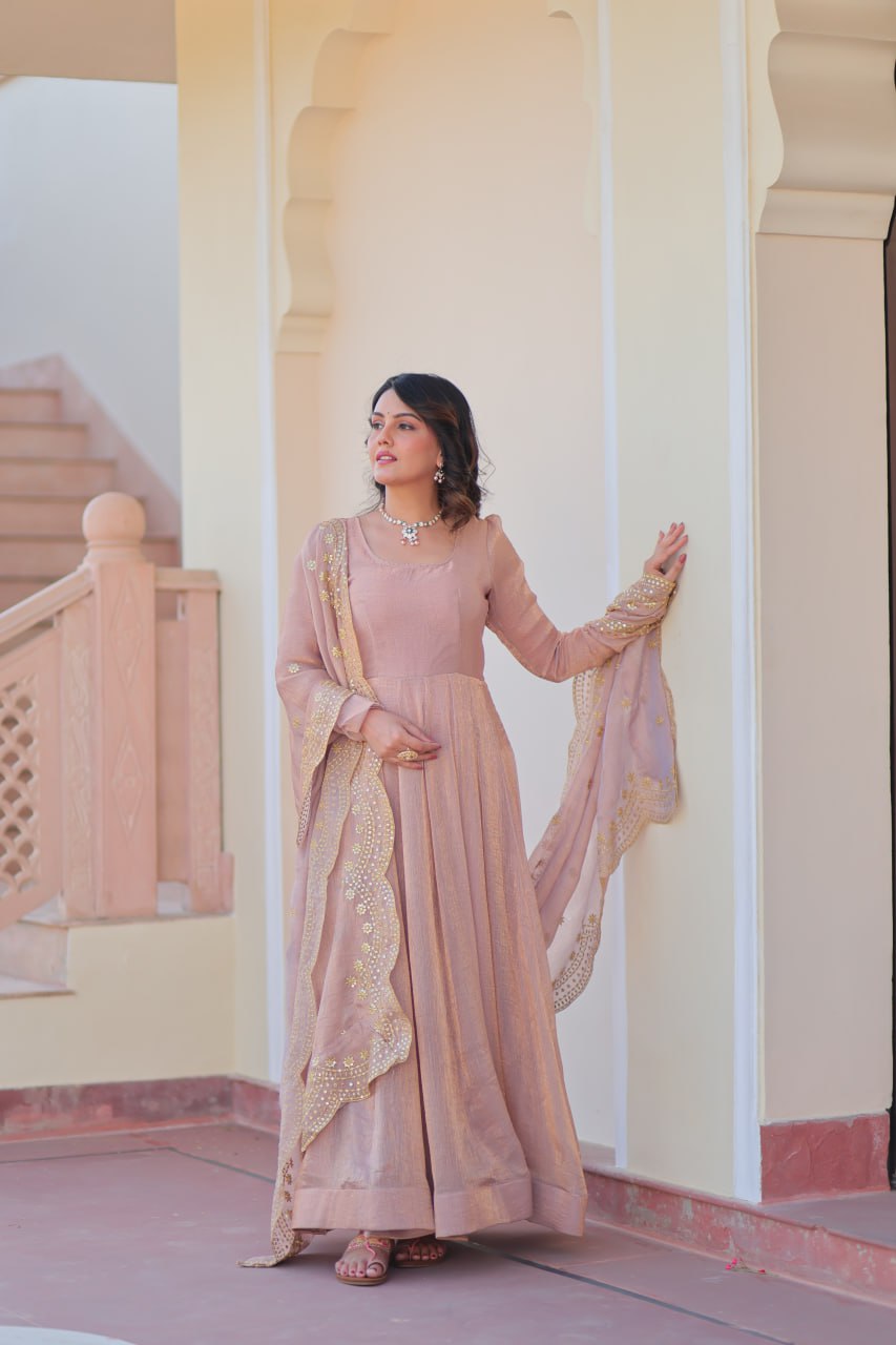 Appealing Fendy Chiffon Fully Stitched Gown With Dupatta