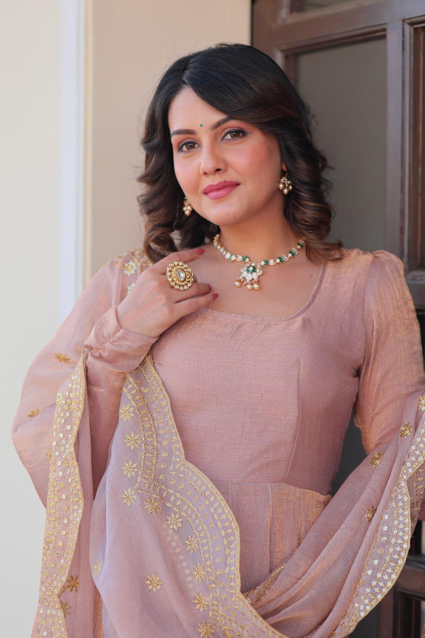 Appealing Fendy Chiffon Fully Stitched Gown With Dupatta