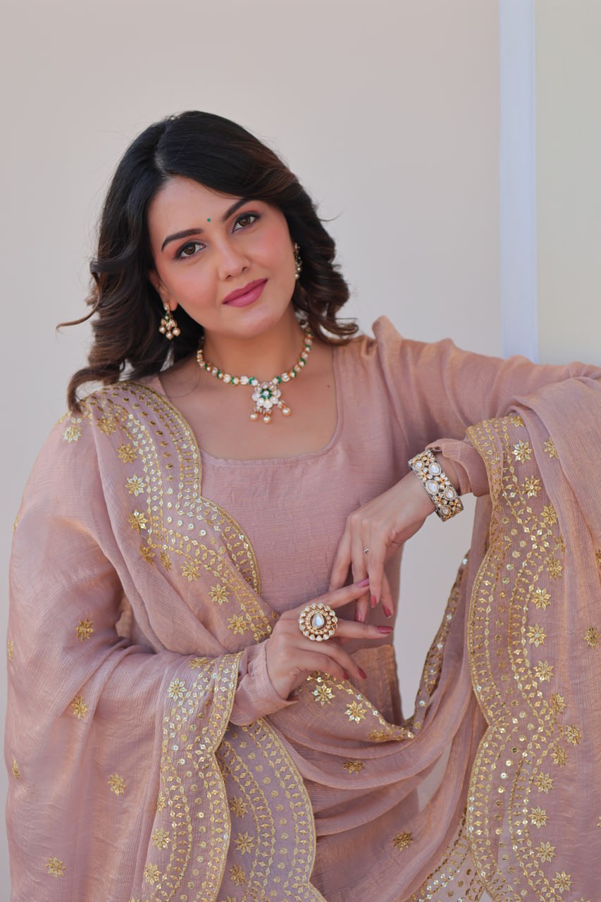 Appealing Fendy Chiffon Fully Stitched Gown With Dupatta