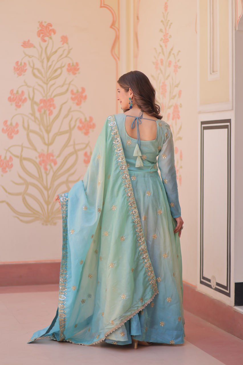 Premium Pedding Gold Organza Gown Set with Rich Sequins & Zari Work – 8 Mtr Umbrella Flair