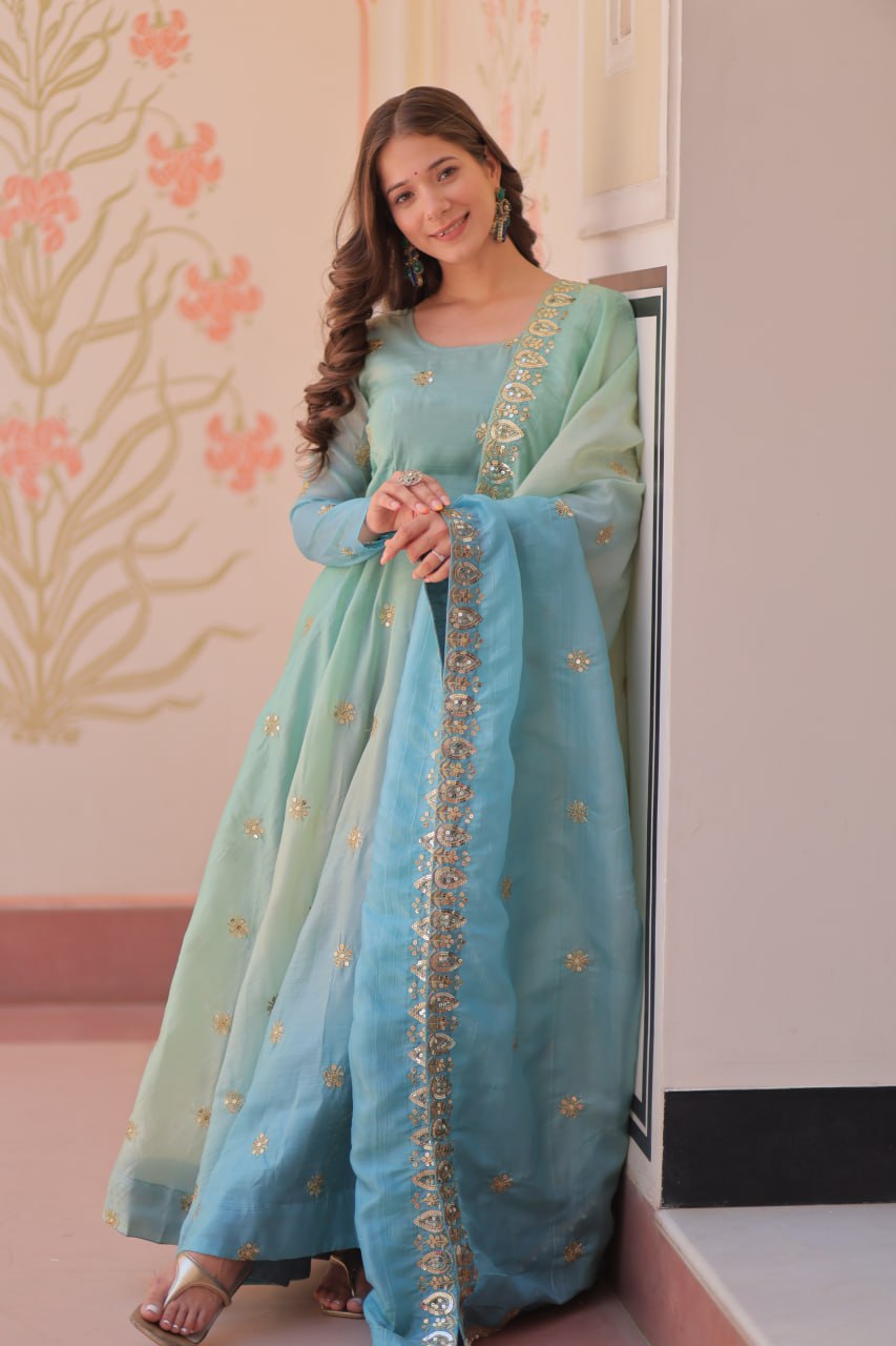 Premium Pedding Gold Organza Gown Set with Rich Sequins & Zari Work – 8 Mtr Umbrella Flair