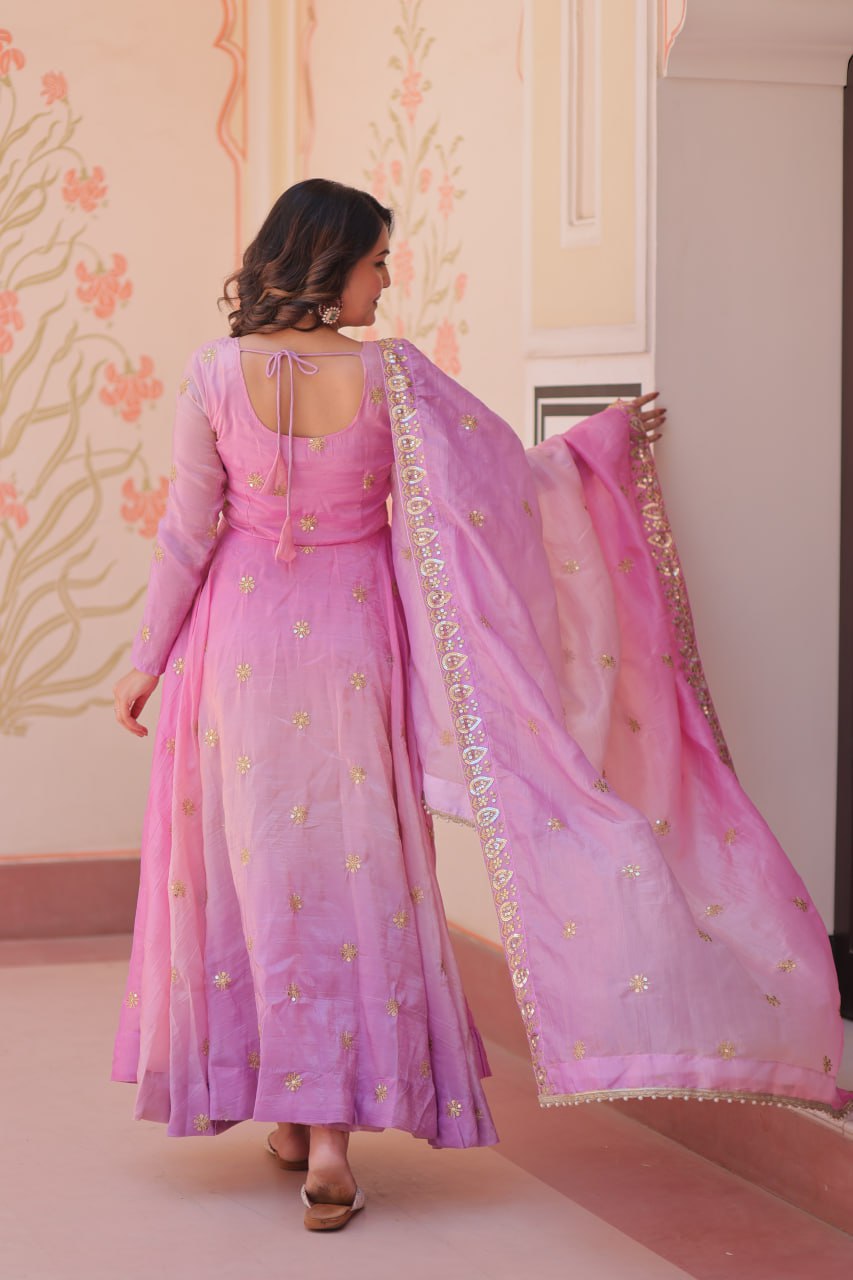 Premium Pedding Gold Organza Gown Set with Rich Sequins & Zari Work – 8 Mtr Umbrella Flair
