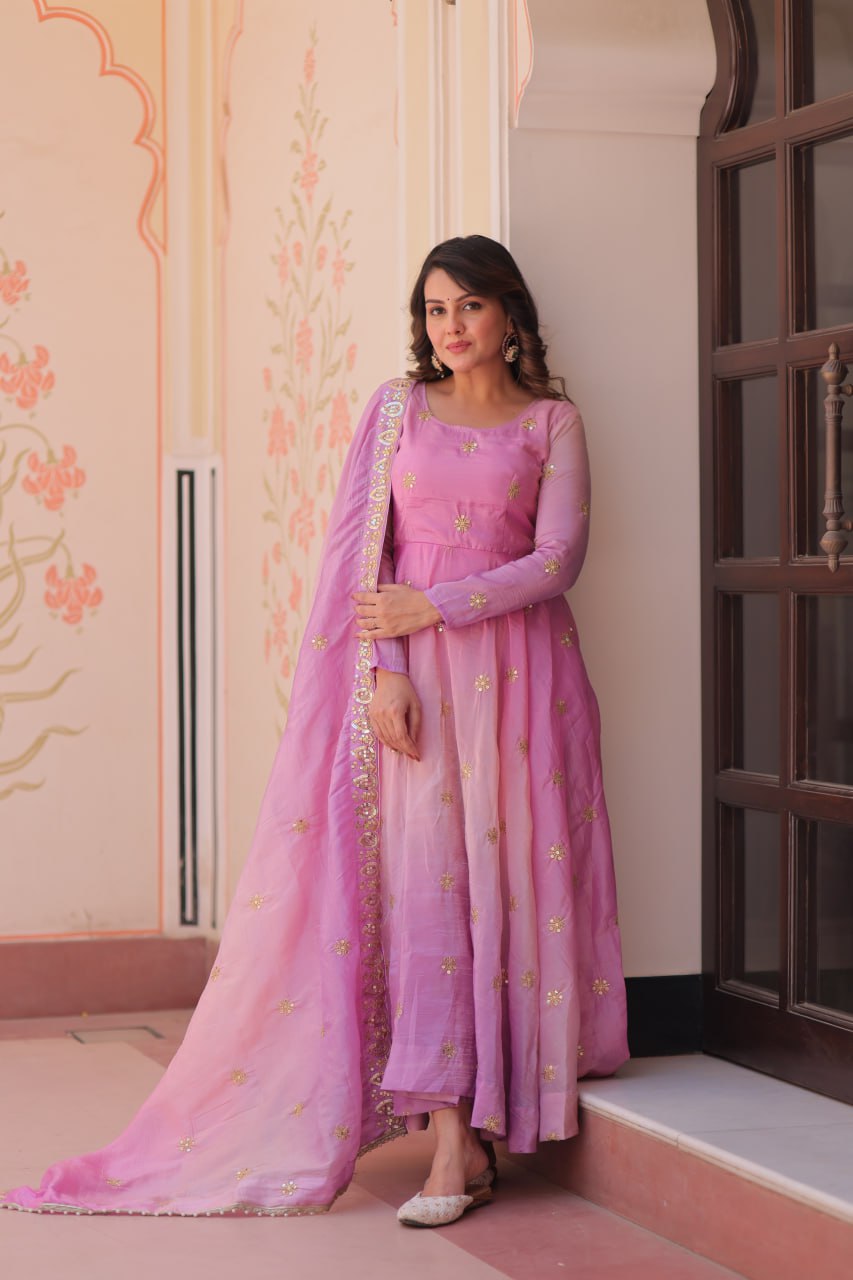Premium Pedding Gold Organza Gown Set with Rich Sequins & Zari Work – 8 Mtr Umbrella Flair