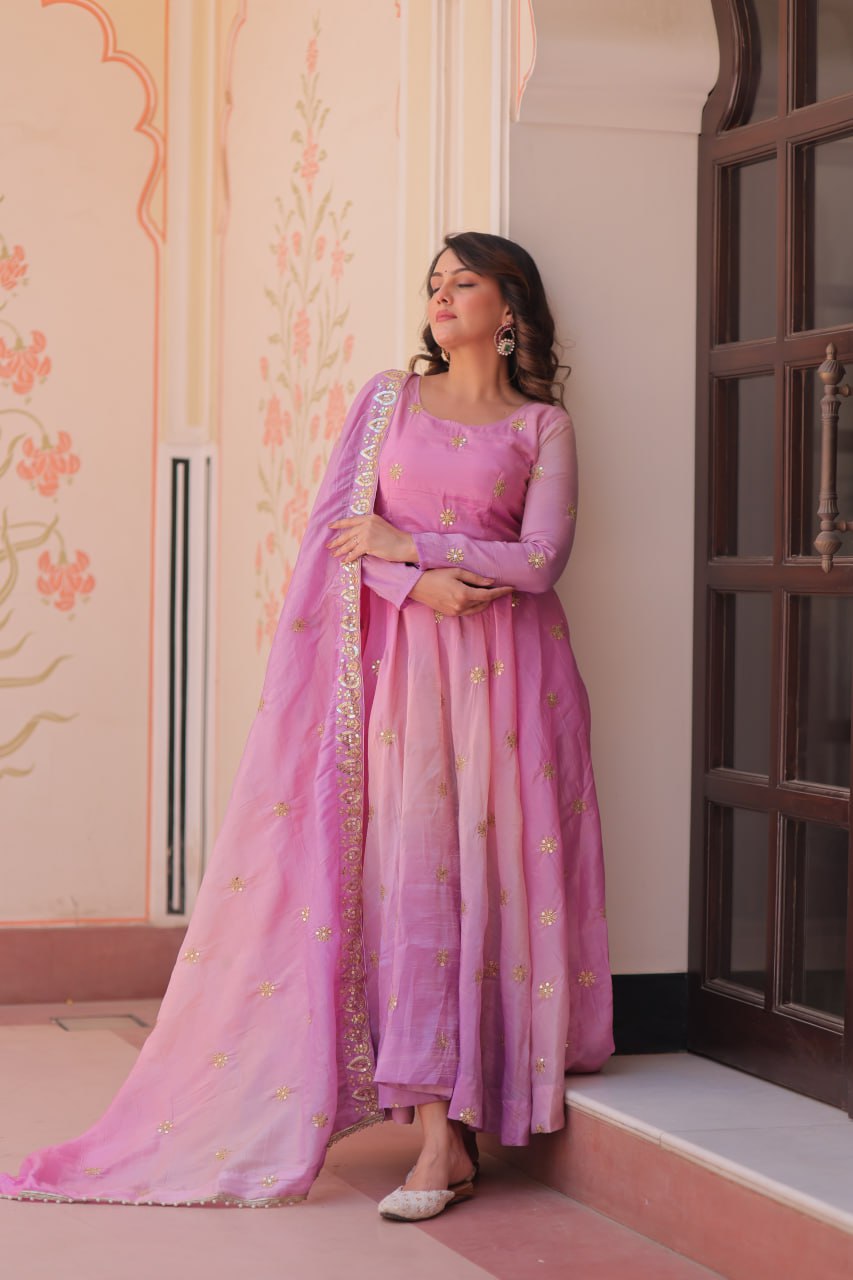 Premium Pedding Gold Organza Gown Set with Rich Sequins & Zari Work – 8 Mtr Umbrella Flair