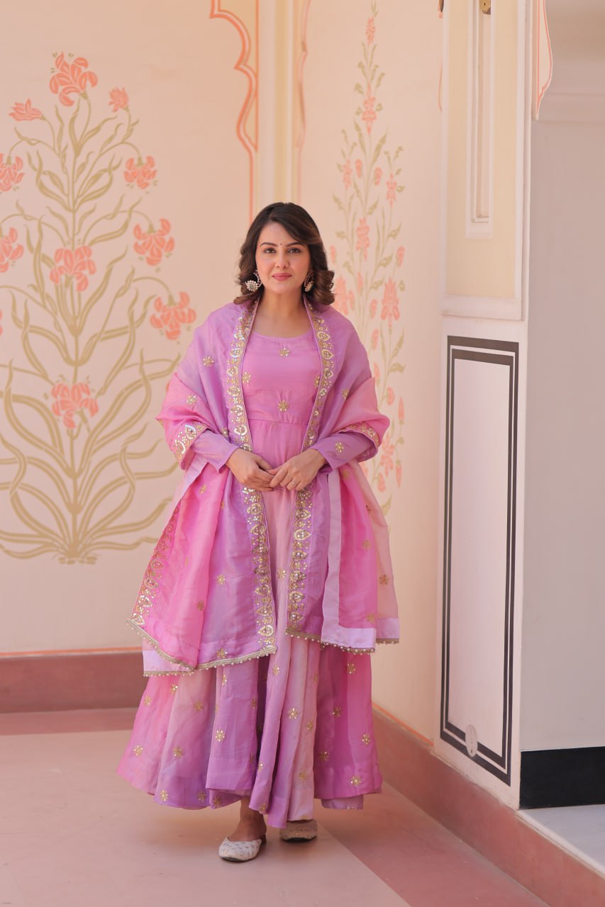 Premium Pedding Gold Organza Gown Set with Rich Sequins & Zari Work – 8 Mtr Umbrella Flair