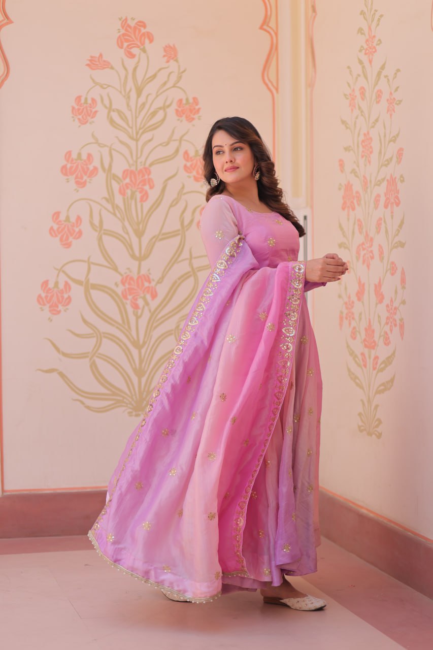 Premium Pedding Gold Organza Gown Set with Rich Sequins & Zari Work – 8 Mtr Umbrella Flair