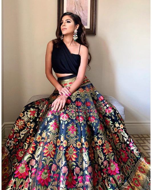 Resplendent Banarasi Silk Zari Weaving Worked Lehenga With Blouse - Ethnicwish