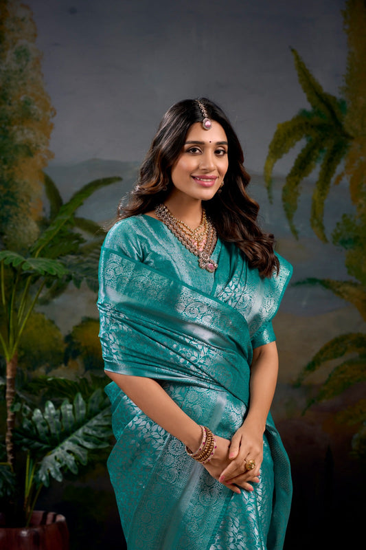 Graceful Firozi Kanjivaram Silk Zari Weaving Worked Saree - Ethnicwish