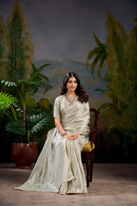 Exquisite Off White Kanjivaram Silk Zari Weaving Worked Saree - Ethnicwish